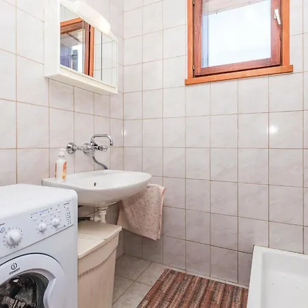 Prázdninový dům Pag 5 *