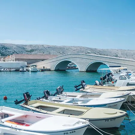Stunning In Pag With Wifi *