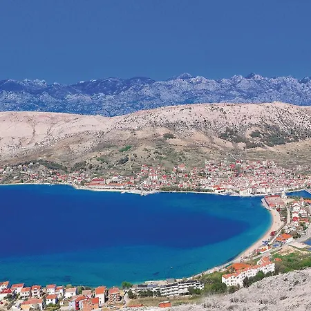 Stunning In Pag With Wifi Pag Town